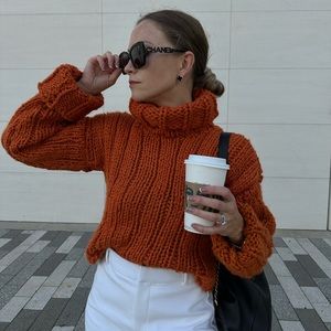 Handcrafted stylish sweater 60% wool